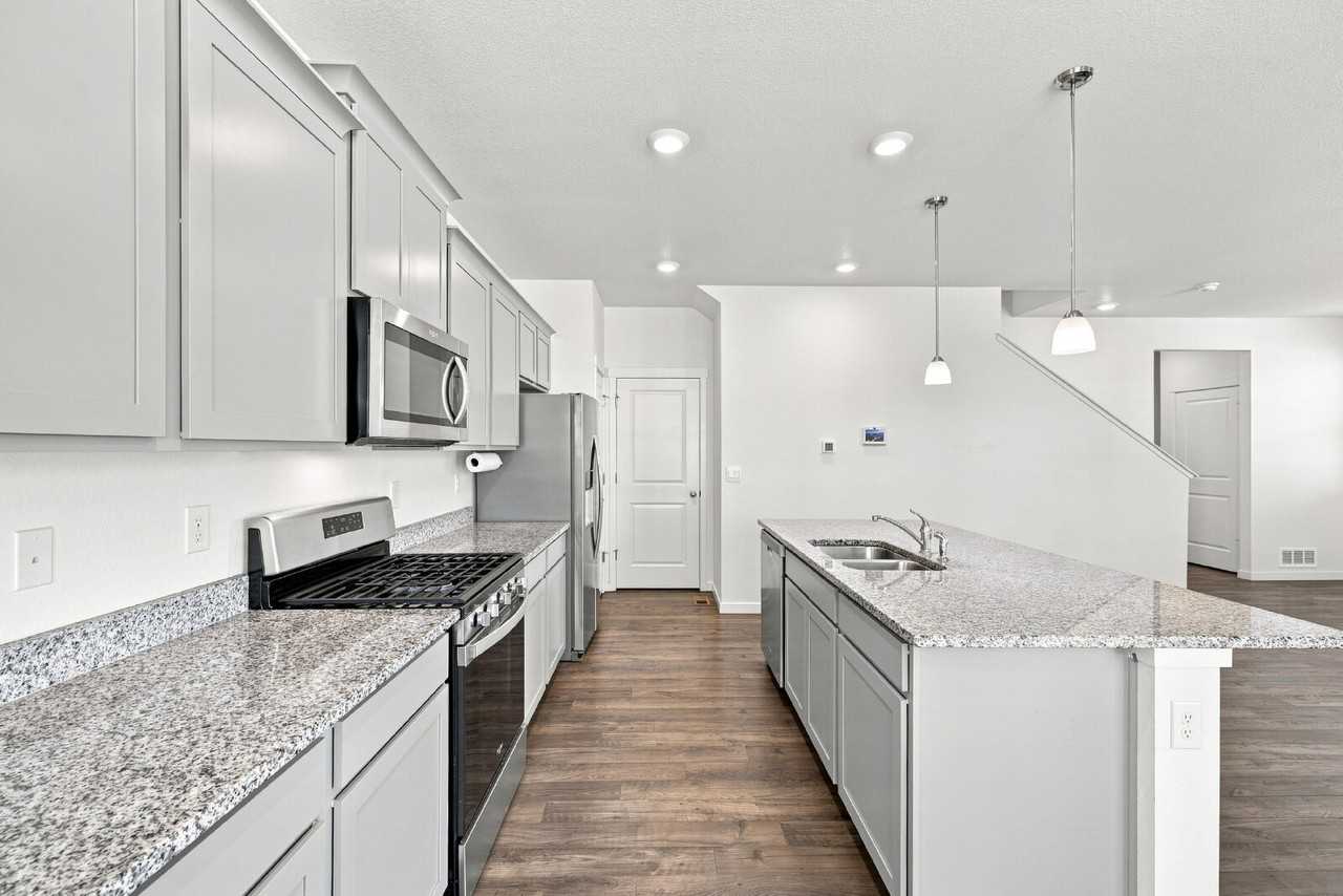 45801 Silverdrop Ave - Photo 7 of 25