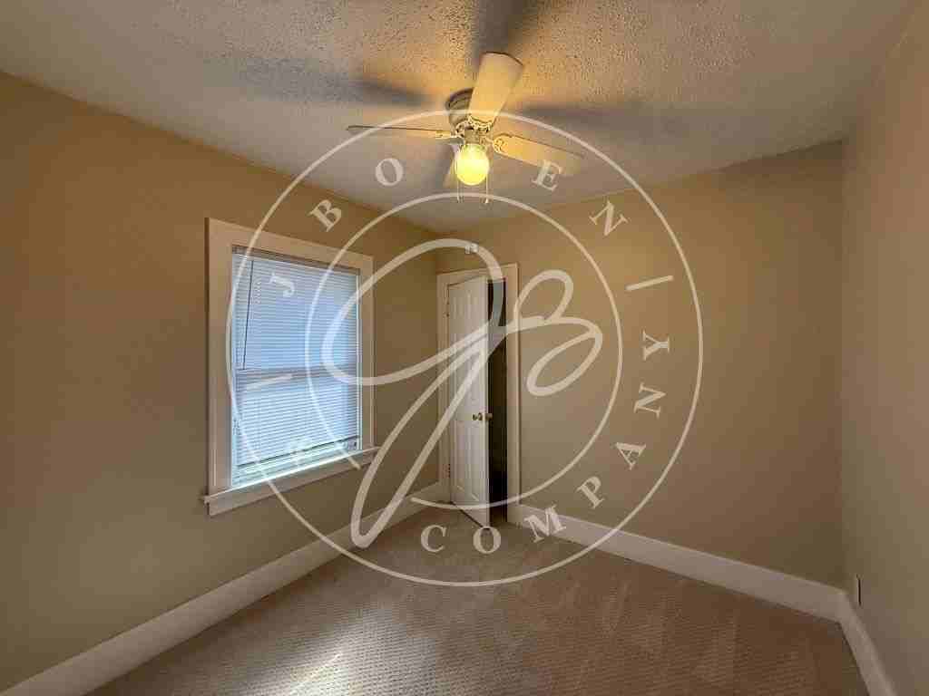 1733 Loxley Rd - Photo 6 of 10