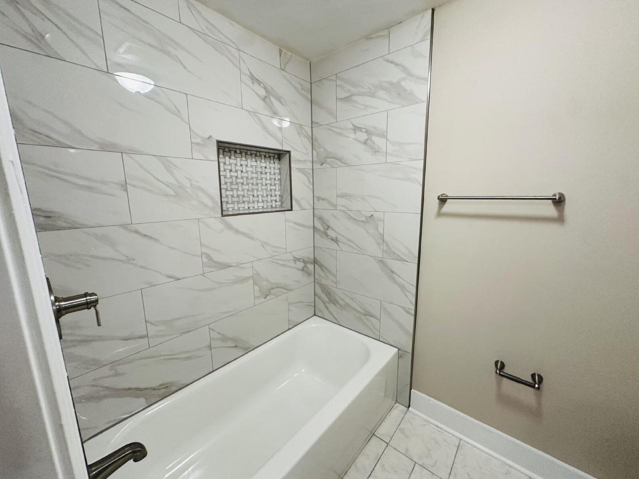 778 Atlantic St - Photo 2 of 16