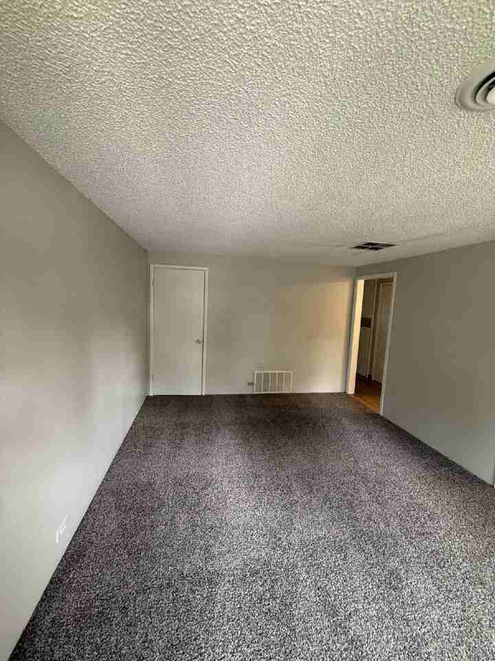 3109 S Fox St - Photo 2 of 10