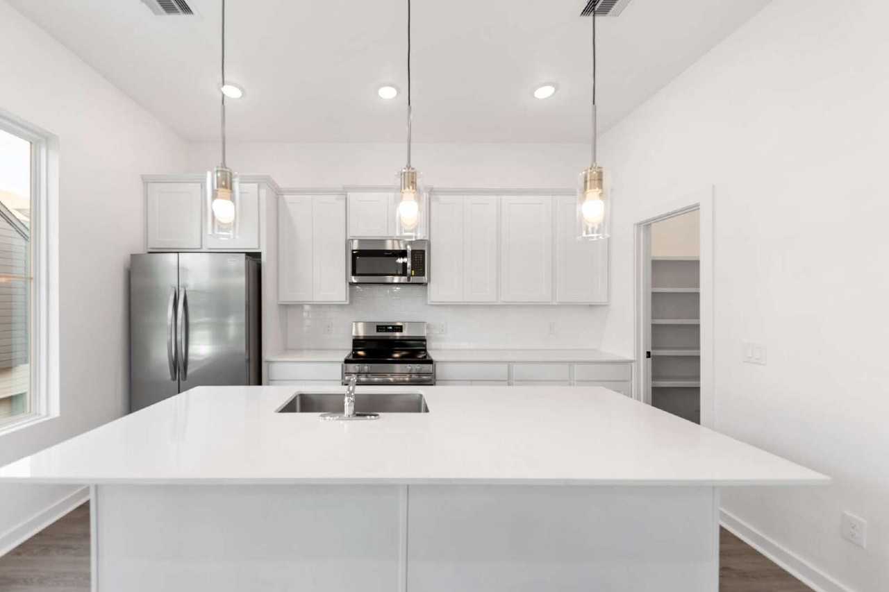 3314 Anita St #A - Photo 3 of 42