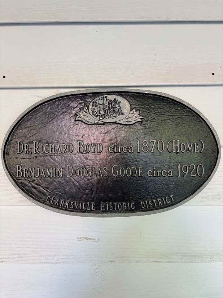 305 Rose Hill Ave - Photo 2 of 36