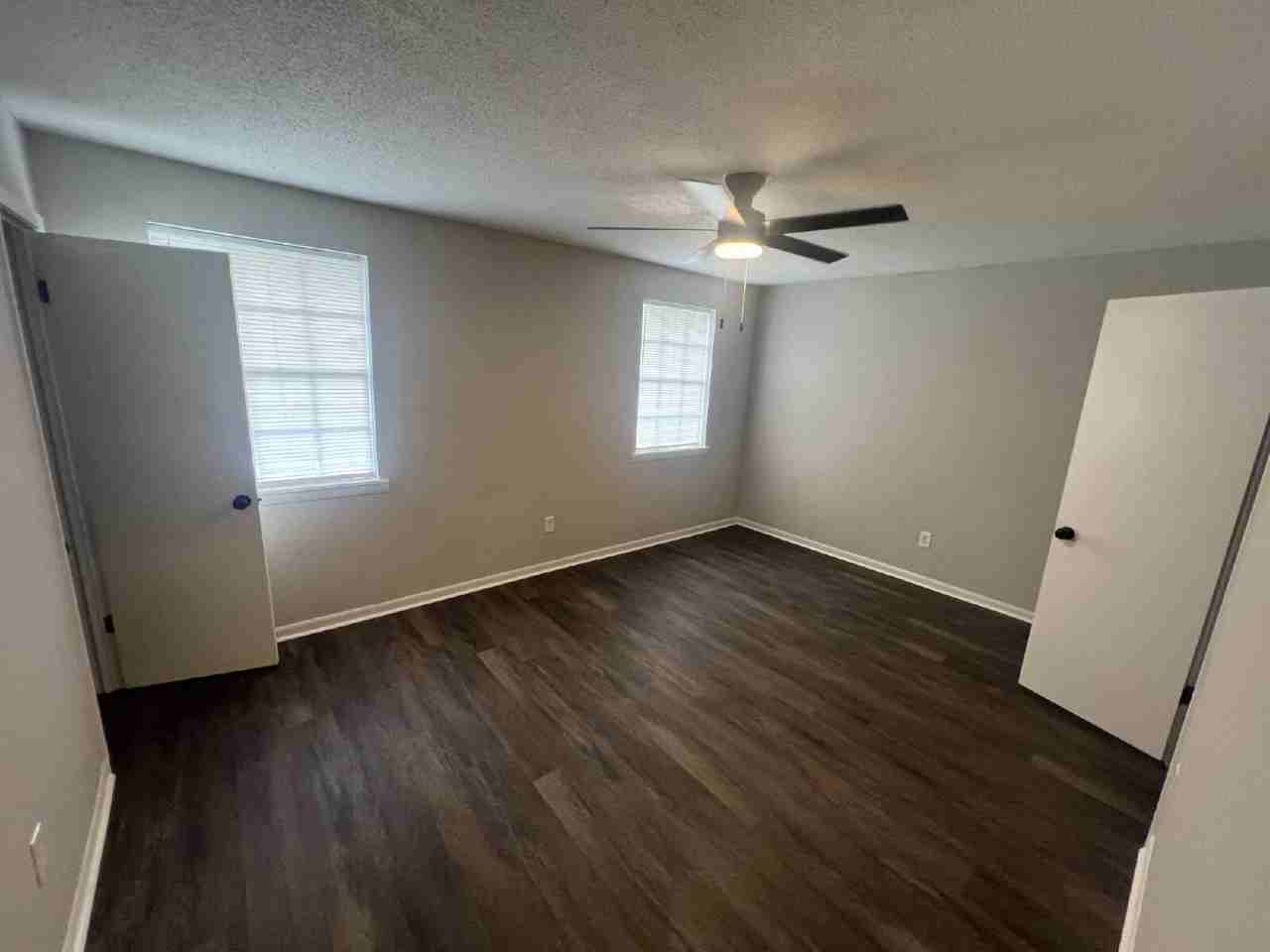 3134 Monterrey Sq - Photo 6 of 12