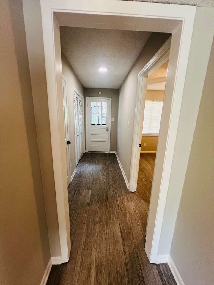 3136 Monterrey Sq - Photo 2 of 13