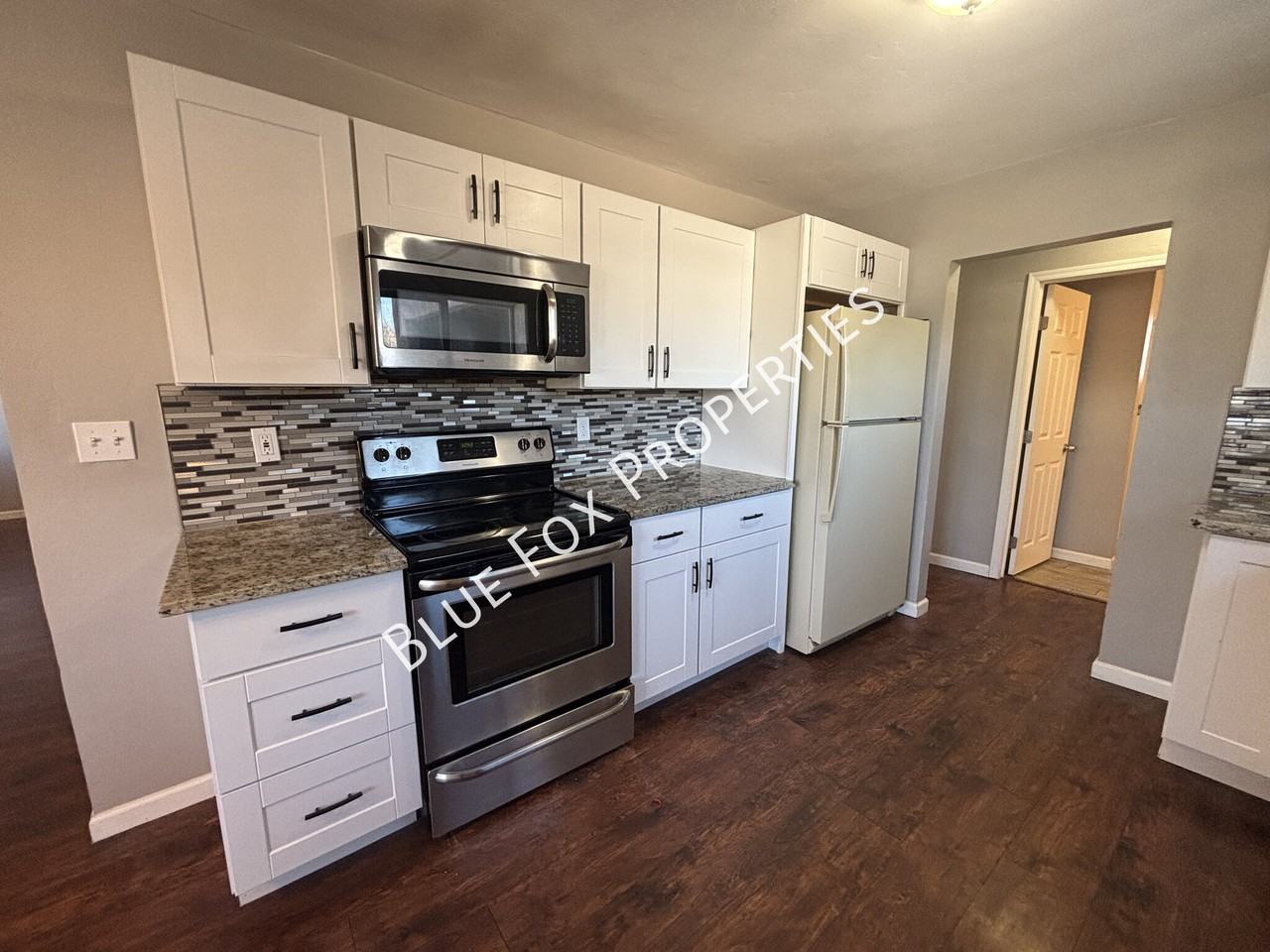 5771 E Helen St - Photo 3 of 26