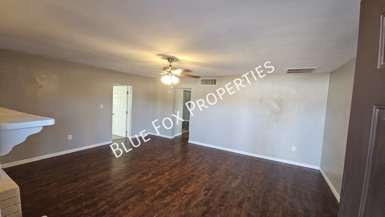 5771 E Helen St - Photo 6 of 26