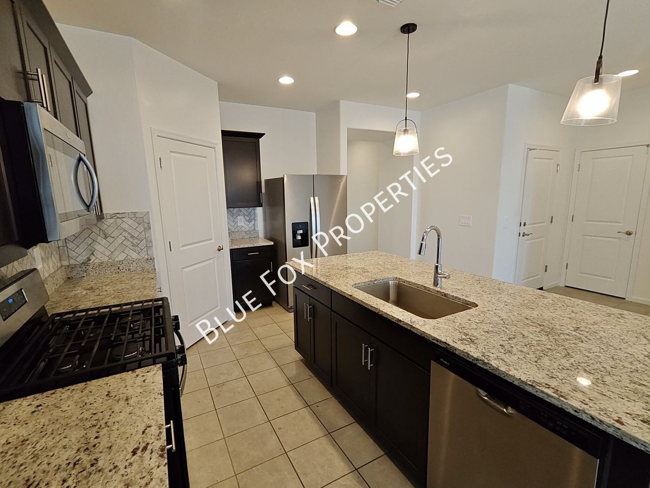 6906 W Indian Clover Way - Photo 6 of 29
