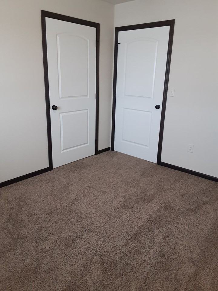 581 225th St #13 - Photo 2 of 24