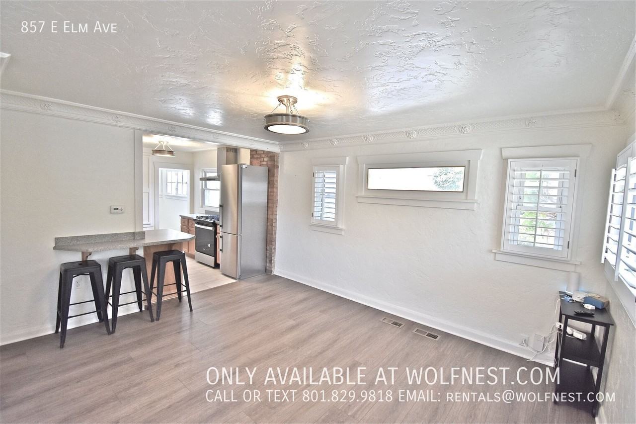 857 E Elm Ave - Photo 3 of 30