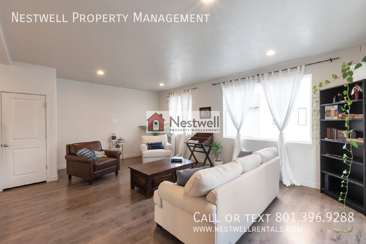 439 S Willow Leaf Rd - Photo 3 of 29