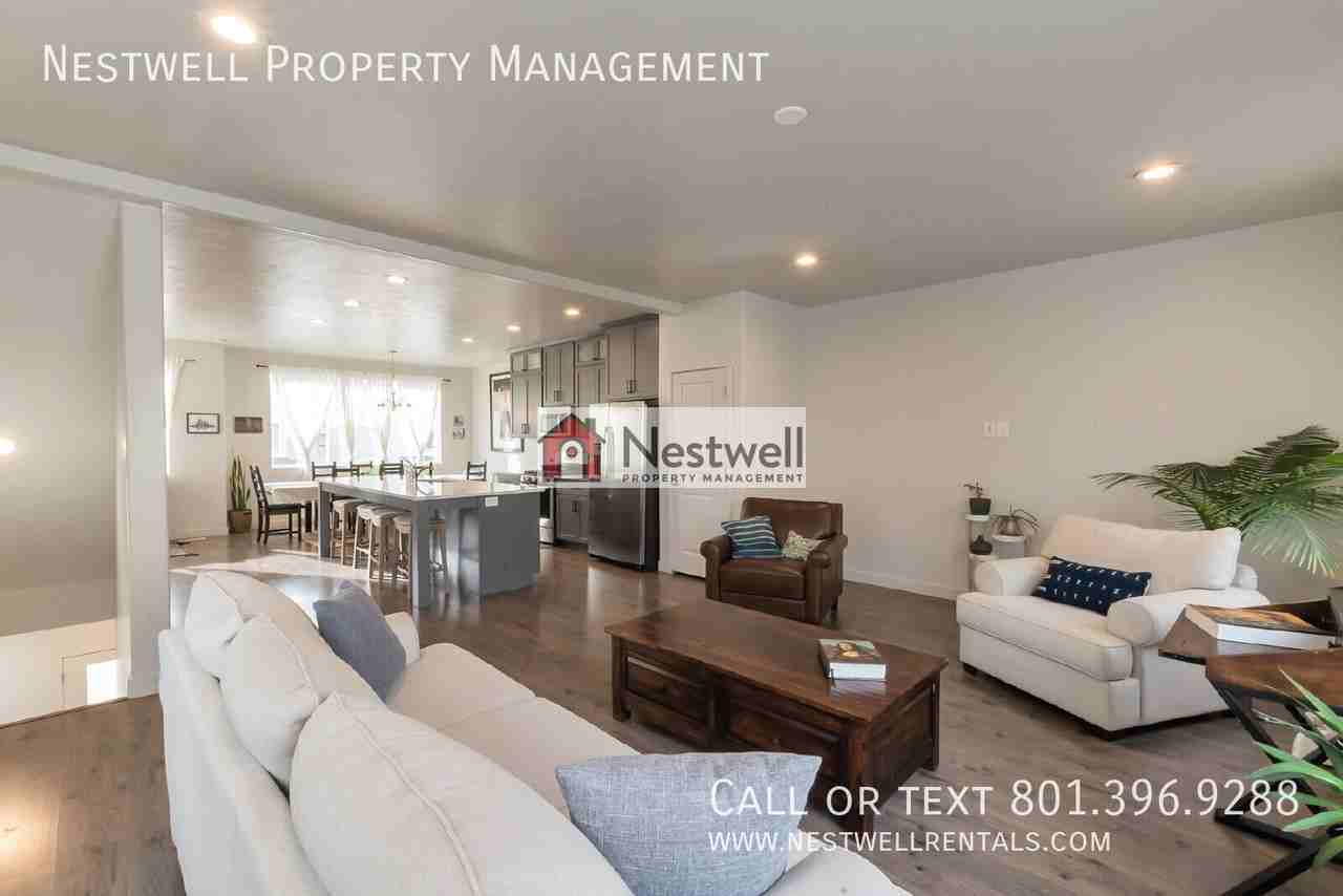 439 S Willow Leaf Rd - Photo 4 of 29