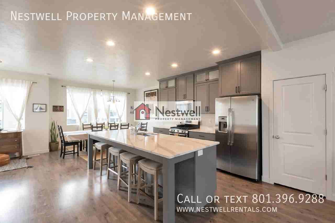 439 S Willow Leaf Rd - Photo 6 of 29