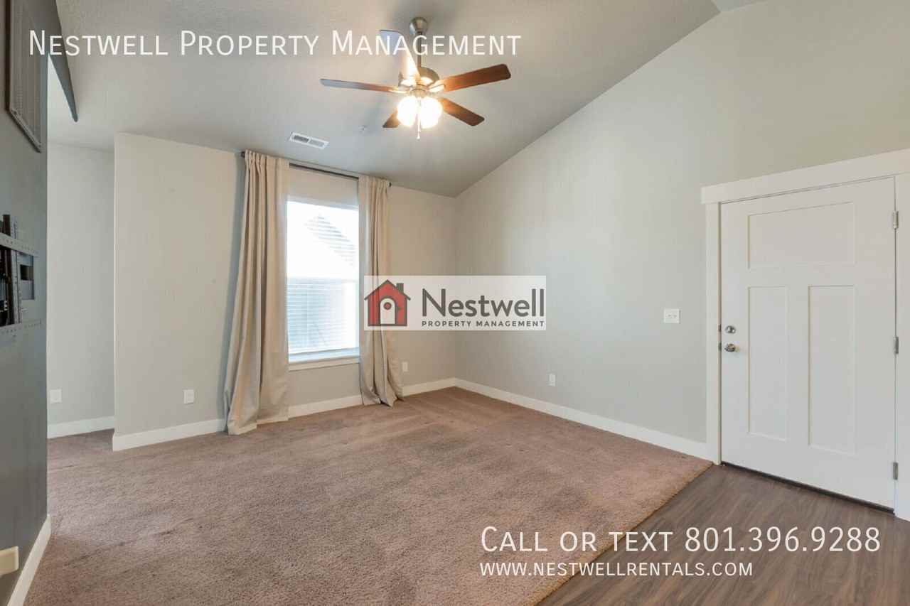 4716 W Grady Ln #302 - Photo 5 of 20