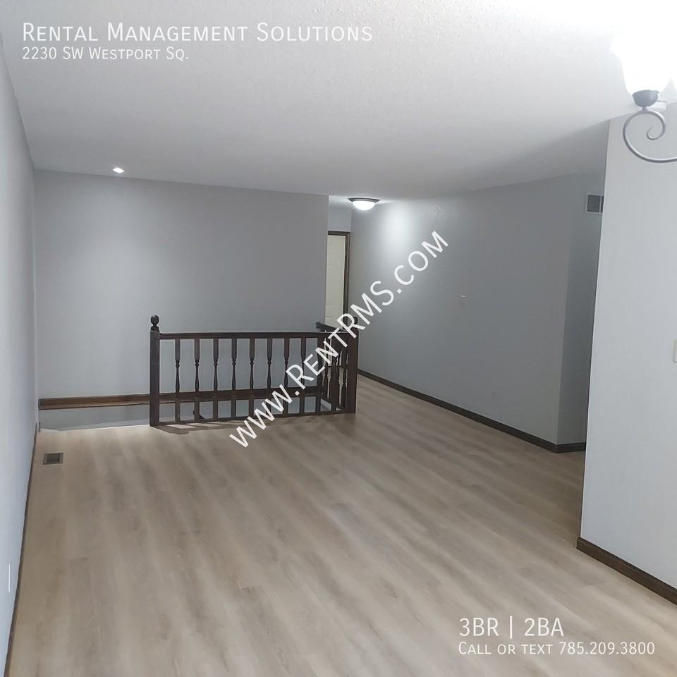 2230 Sw Westport Sq - Photo 4 of 29