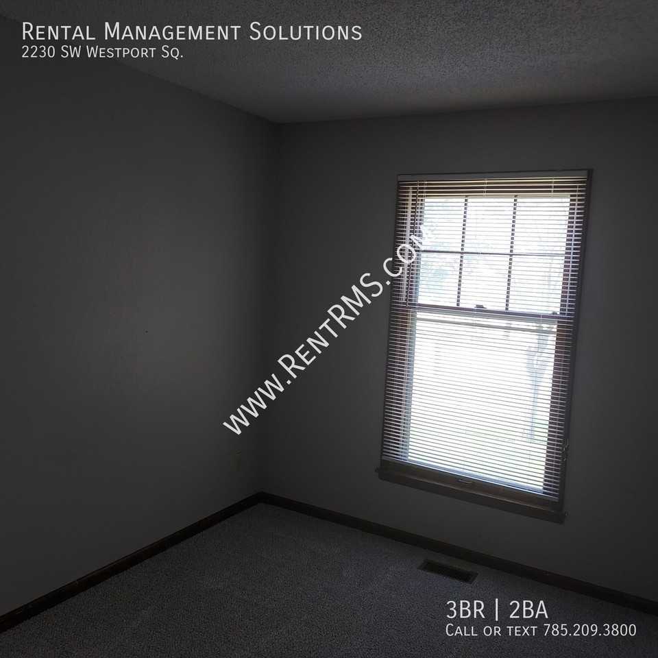 2230 Sw Westport Sq - Photo 7 of 29