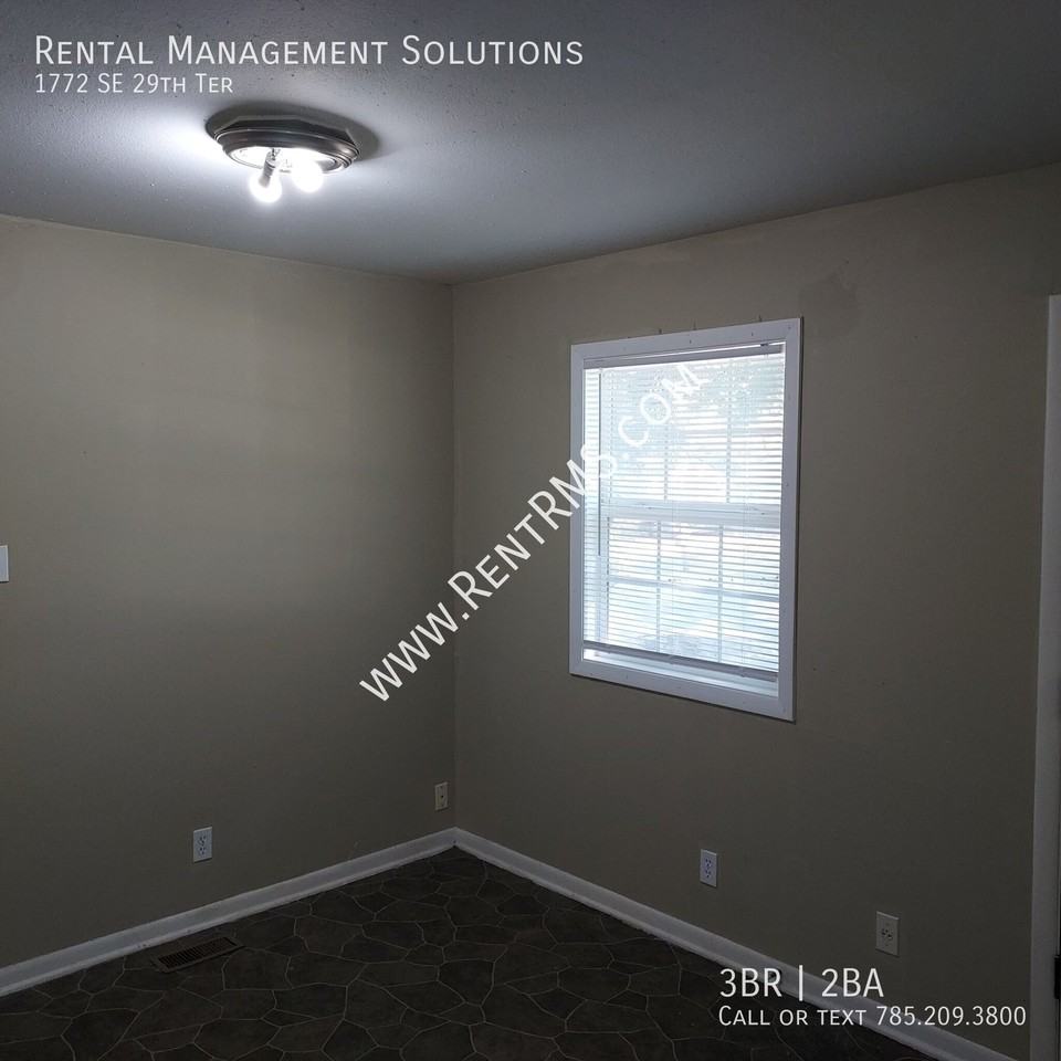 1772 Se 29th Ter - Photo 5 of 25