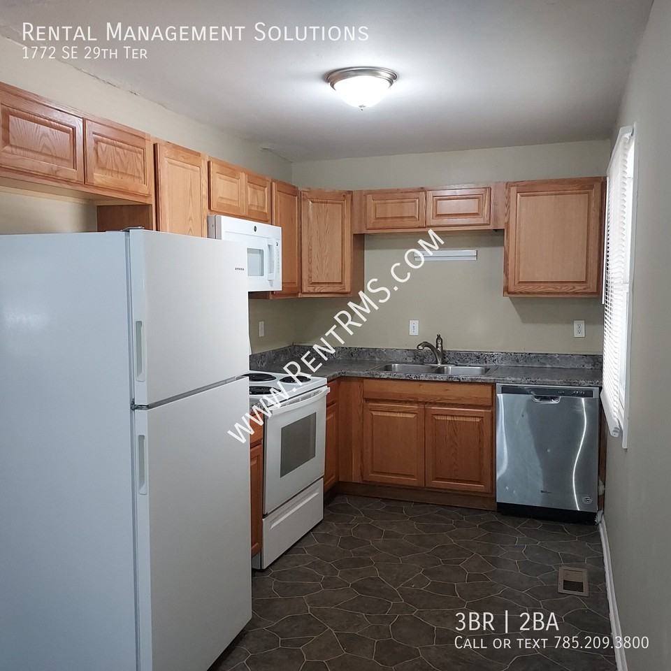 1772 Se 29th Ter - Photo 7 of 25