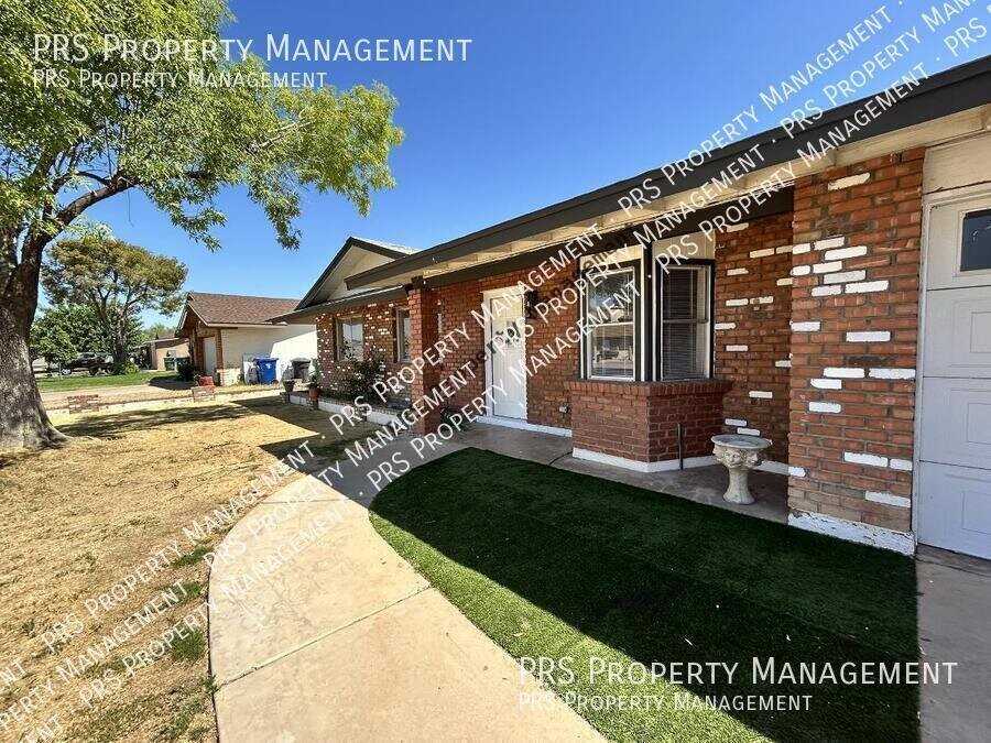 711 N Oracle - Photo 3 of 45