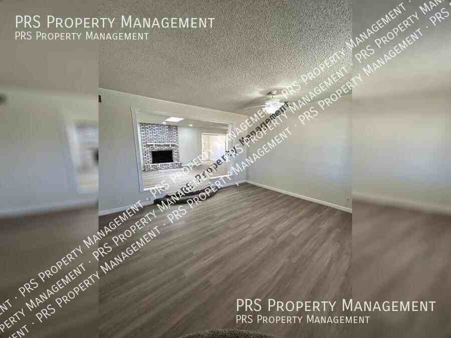 711 N Oracle - Photo 4 of 45
