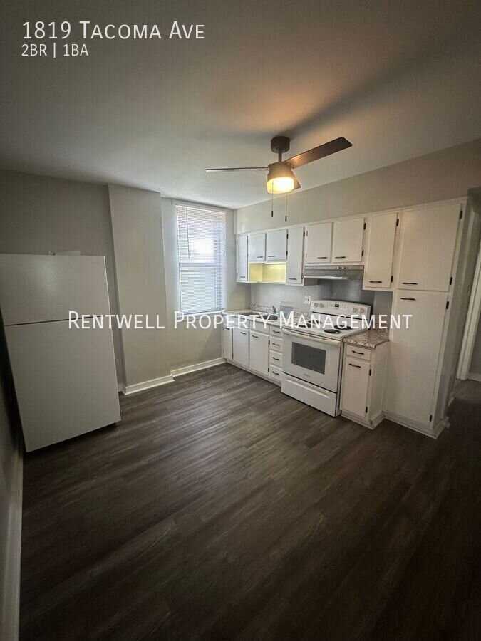 1819 Tacoma Ave - Photo 2 of 17