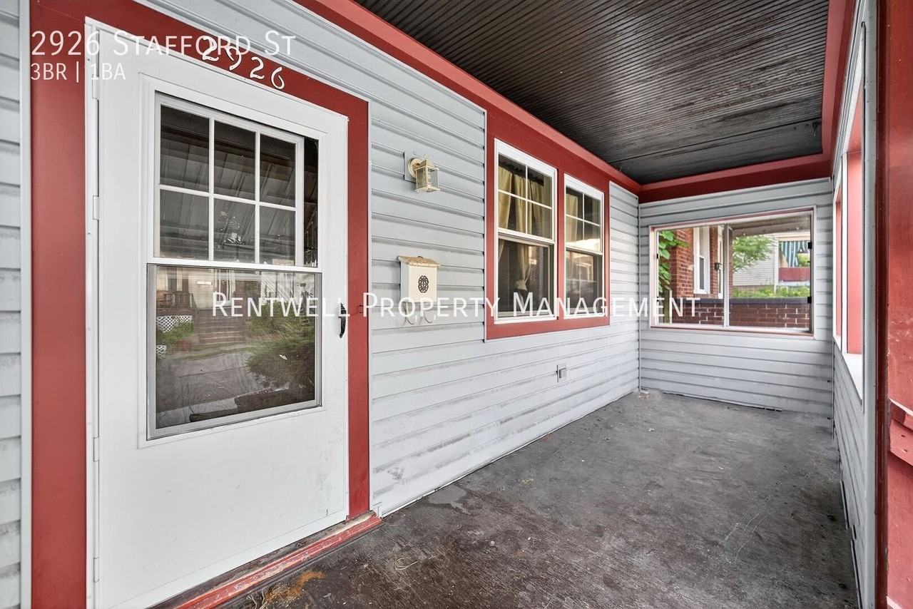 2926 Stafford St - Photo 3 of 20