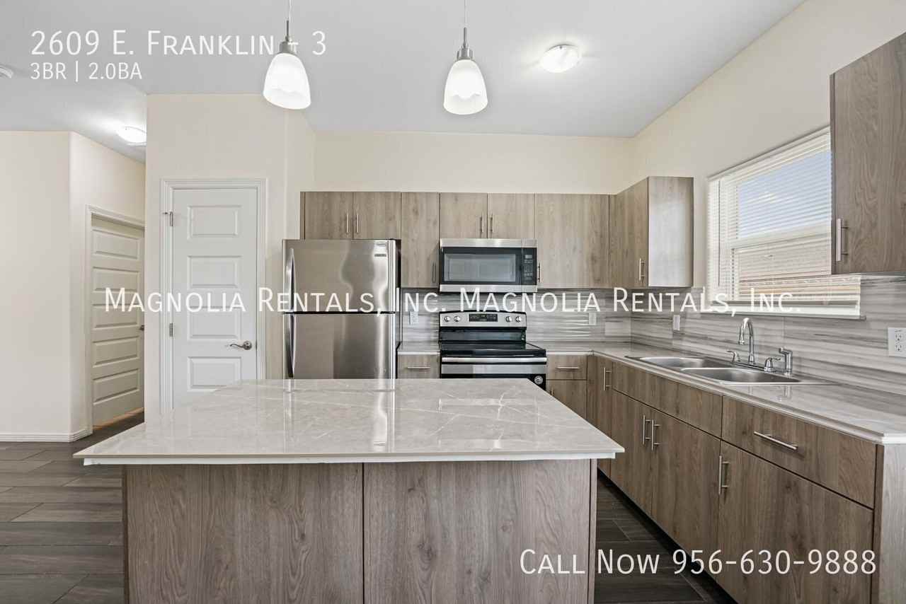 2609 E Franklin Ave #3 - Photo 4 of 17