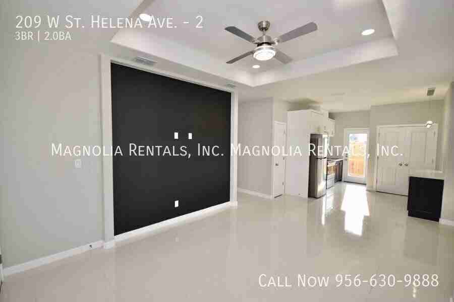 209 W Saint Helena Ave #2 - Photo 4 of 12