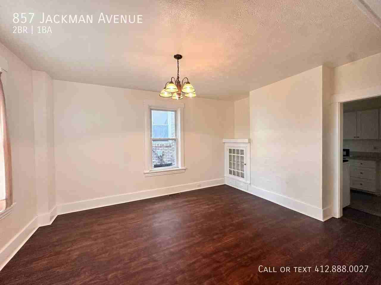 857 Jackman Ave - Photo 4 of 15