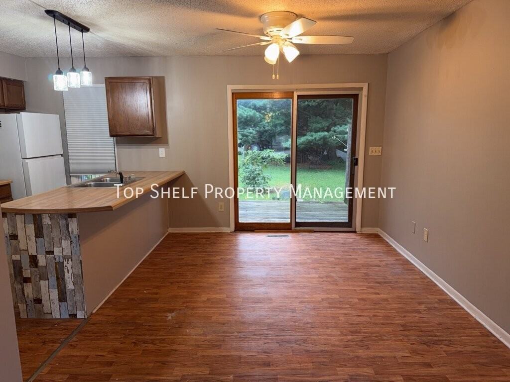 5456 Nw 63rd Pl - Photo 2 of 10