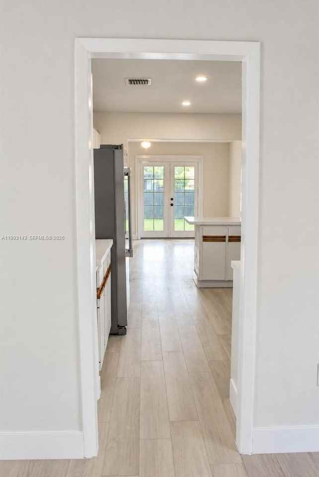 2194 Sw 57th Ct #2194 - Photo 2 of 20