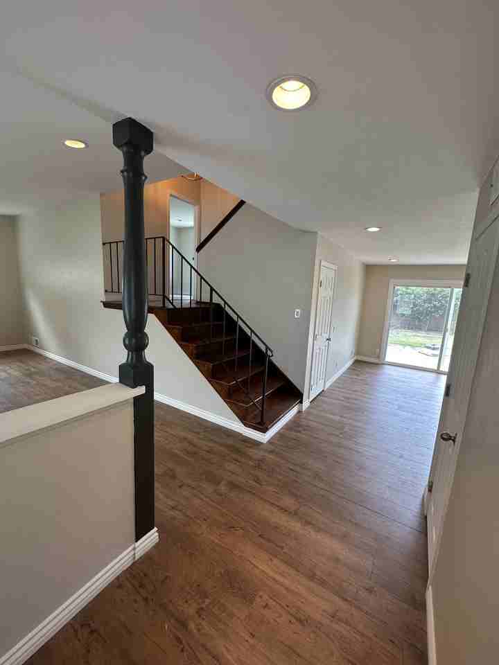 313 Barrington Pl #NA - Photo 6 of 13