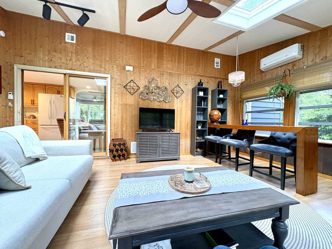 1367 N River Rd #NA - Photo 3 of 16