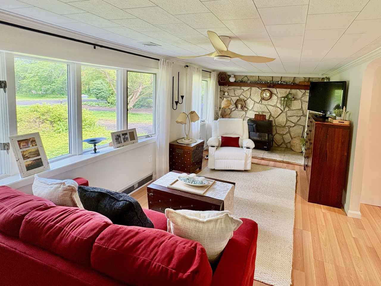 1367 N River Rd #NA - Photo 4 of 16