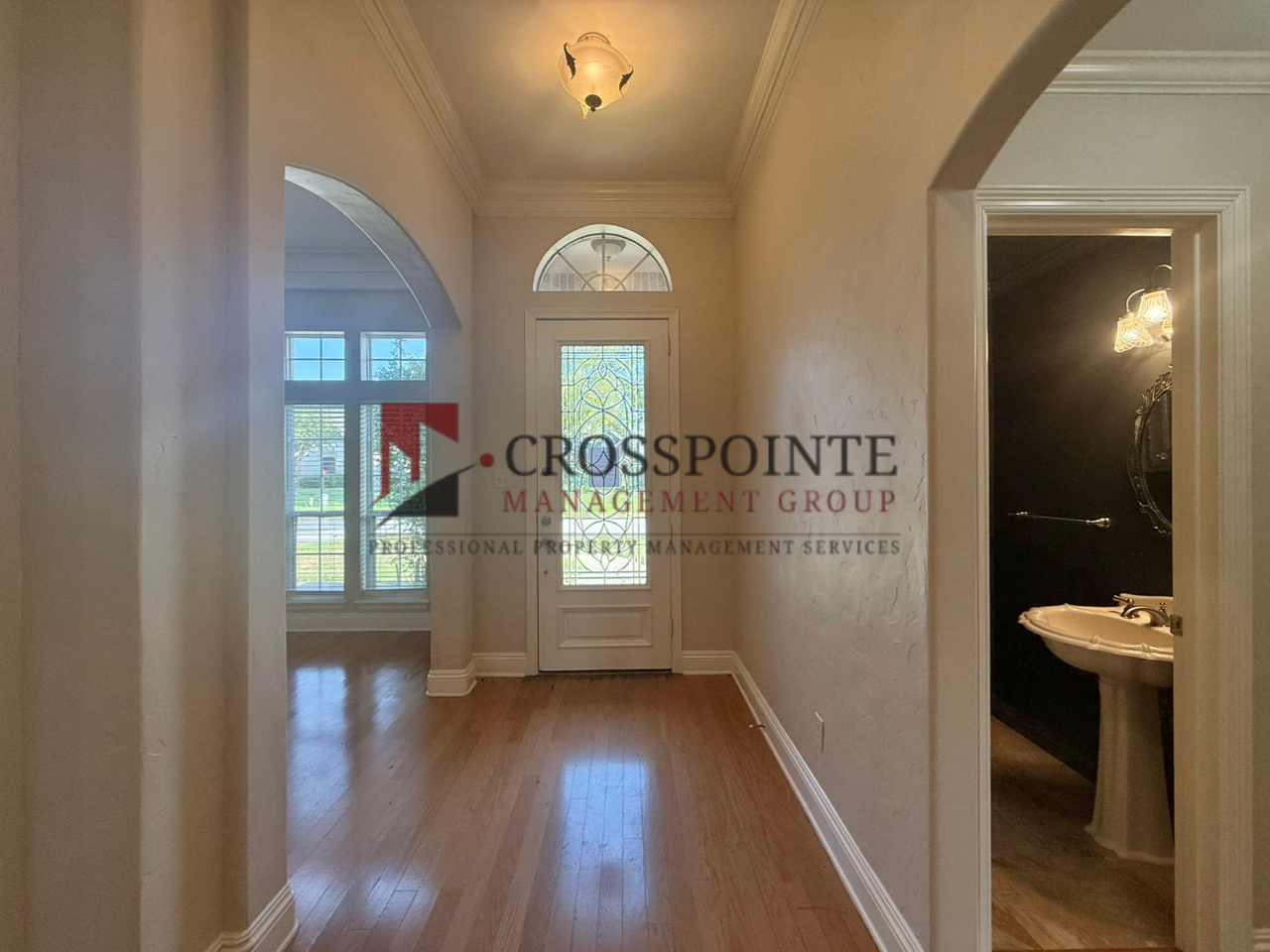 1202 River Bend Dr - Photo 2 of 28
