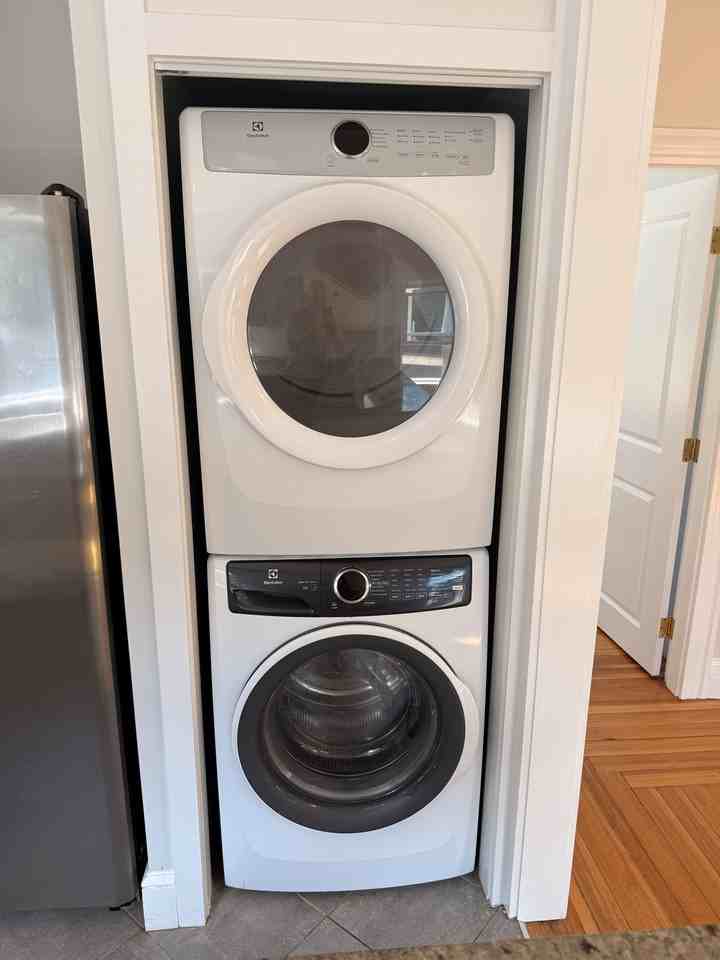 308 Washington St #2 - Photo 6 of 11