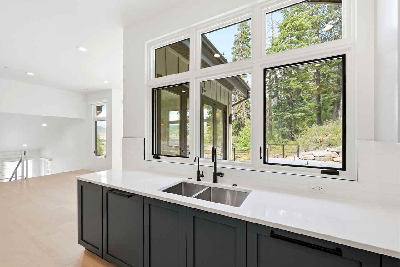 4043 W Crest Ct #NA - Photo 6 of 50
