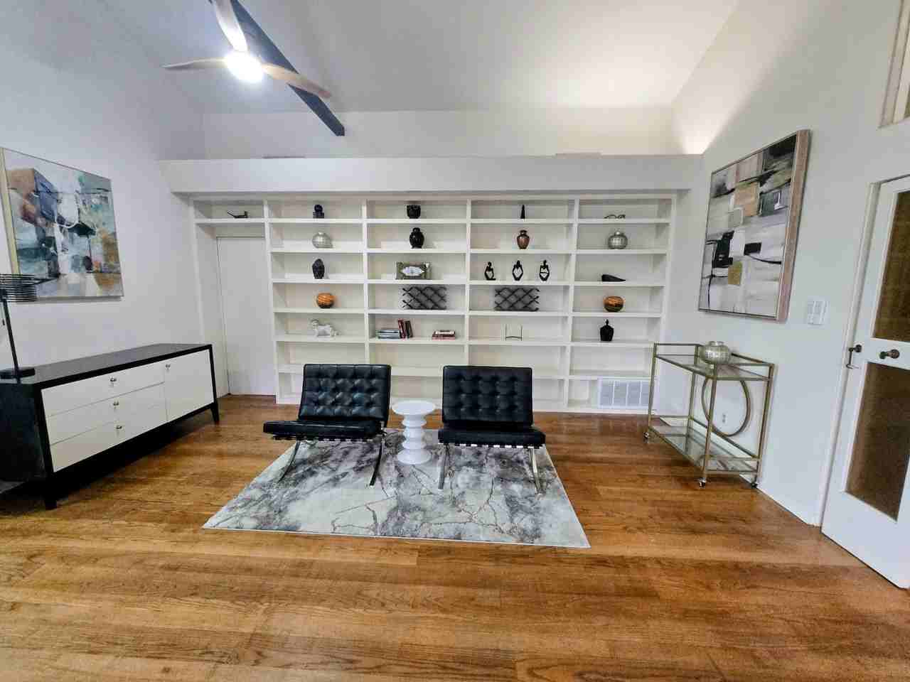 6817 Riverside Dr #1 - Photo 4 of 16