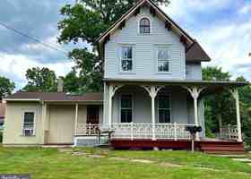featured image of 25 Washington Ave #B