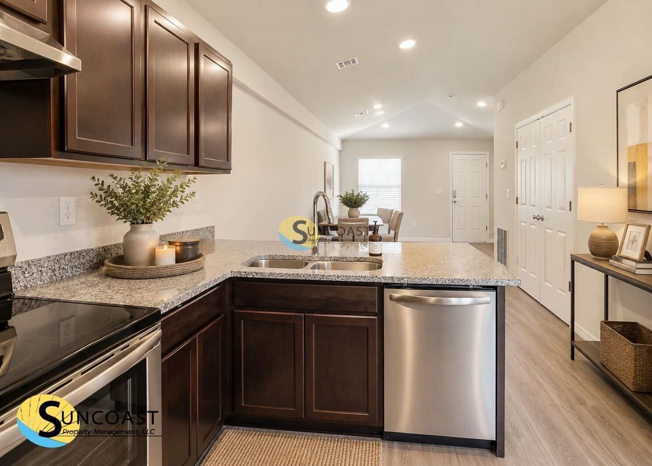 27078 Adams St - Photo 4 of 35