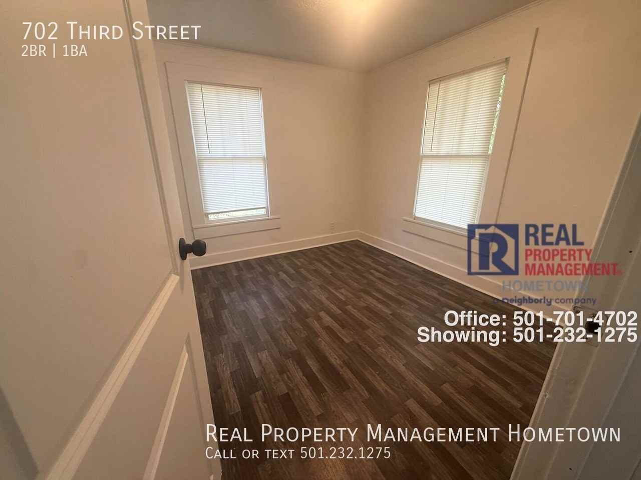 702 3rd St - Photo 4 of 7