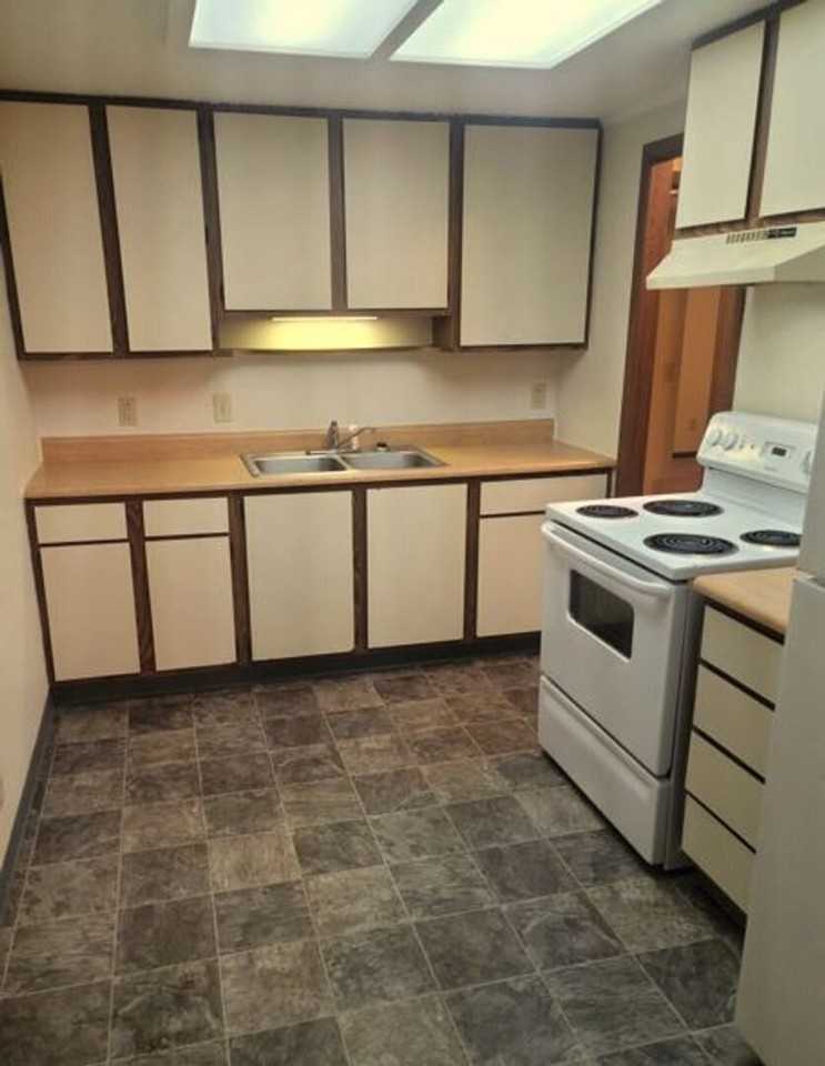 661 Cedargate Ct #661 - Photo 2 of 6