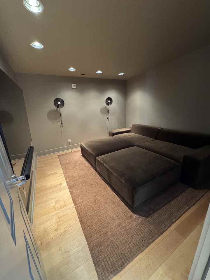 2233 1st Ave S #A - Photo 3 of 19