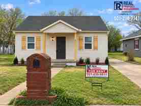 807 S Main - Photo 1 of 1