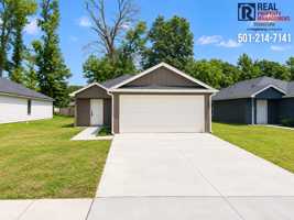 featured image of 350 Moonlight Graham Blvd