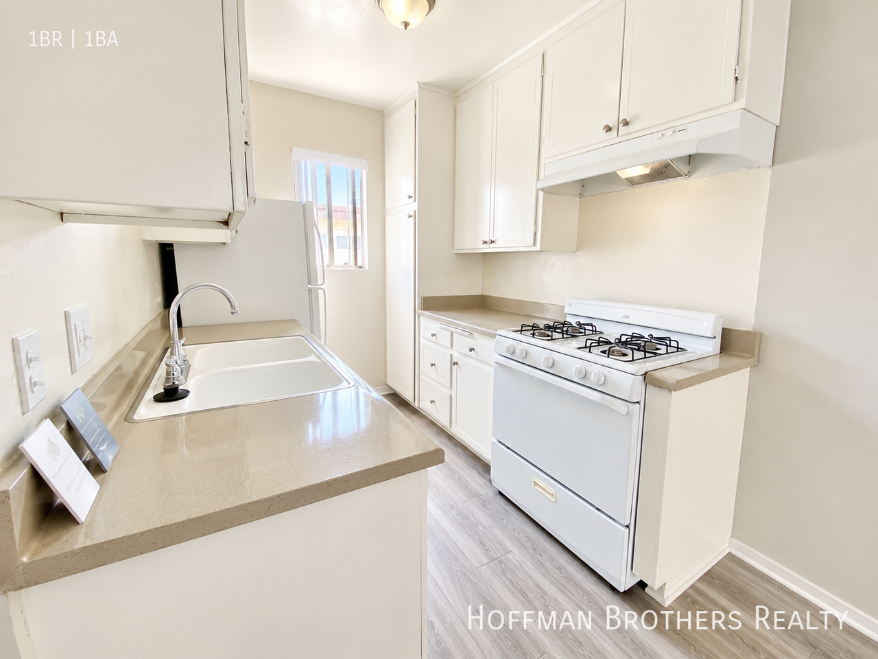 1825 Butler Ave #6 - Photo 5 of 8