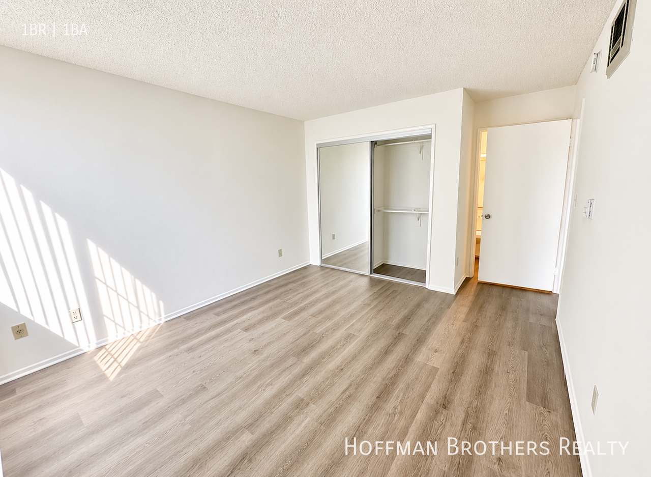 9915 National Blvd #106 - Photo 4 of 5
