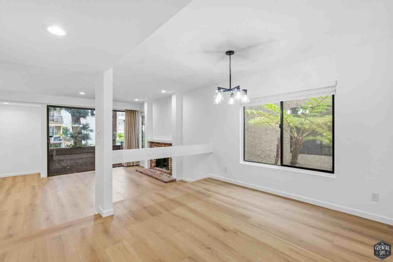 1423 S Bentley Ave #B - Photo 5 of 26