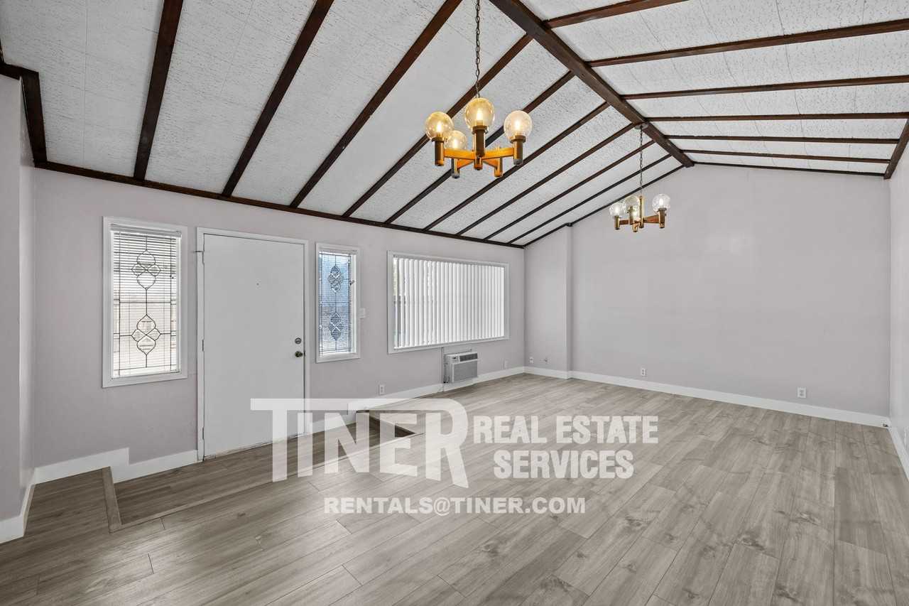 7851 Winding Way - Photo 2 of 37