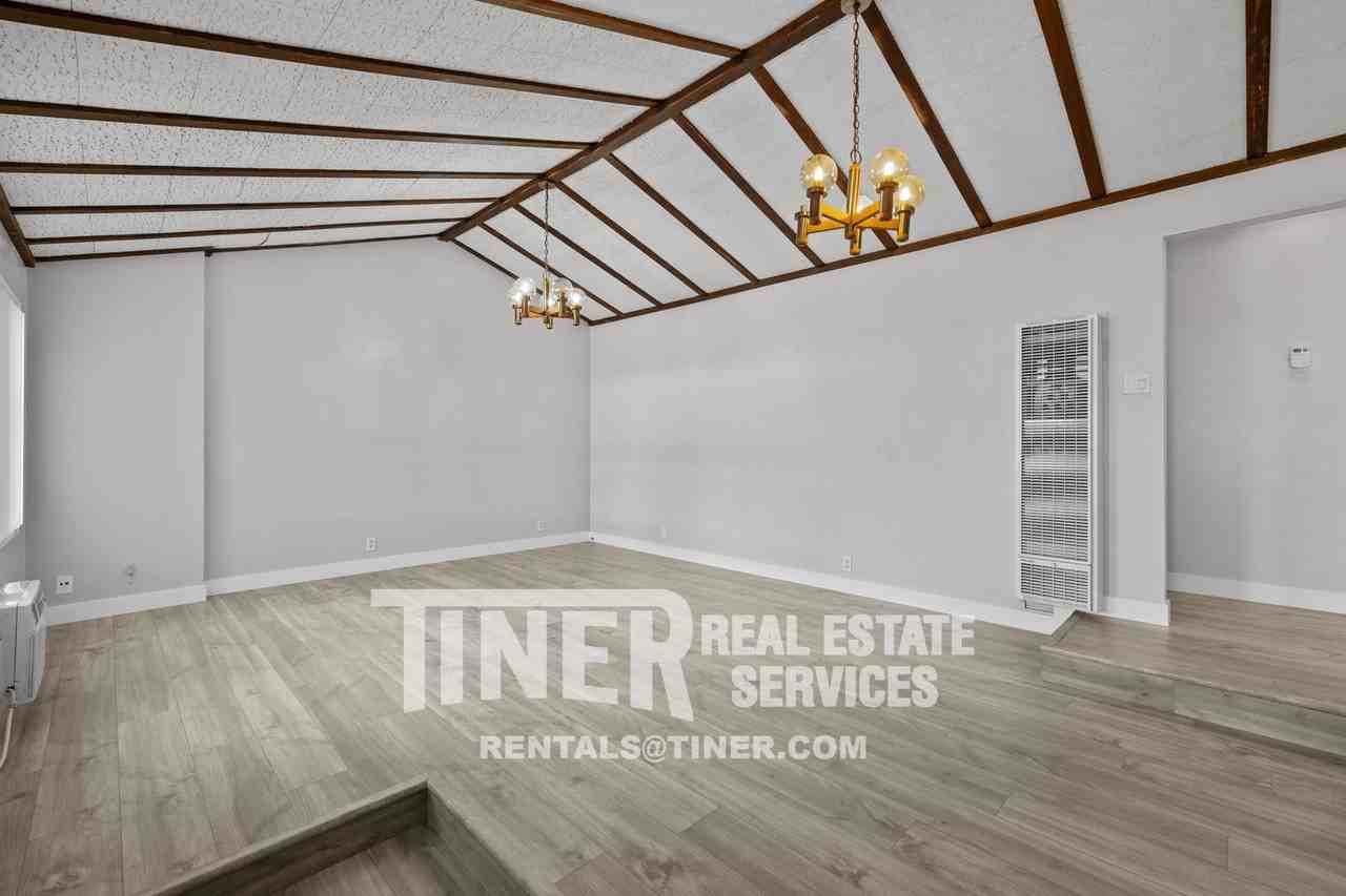 7851 Winding Way - Photo 3 of 37