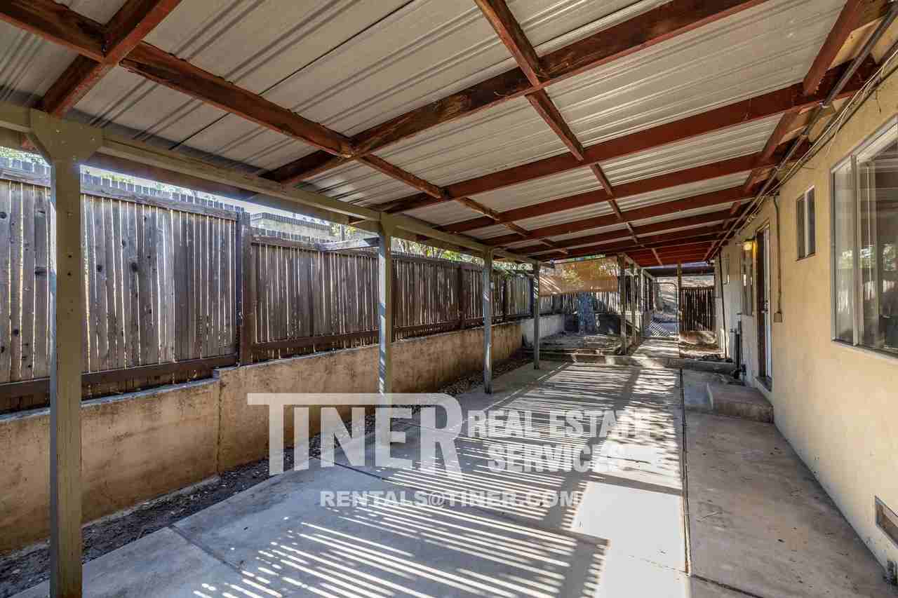 7851 Winding Way - Photo 6 of 37